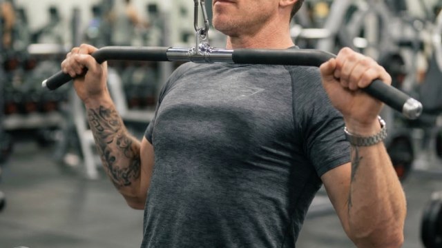 Back - Lat Pull Down